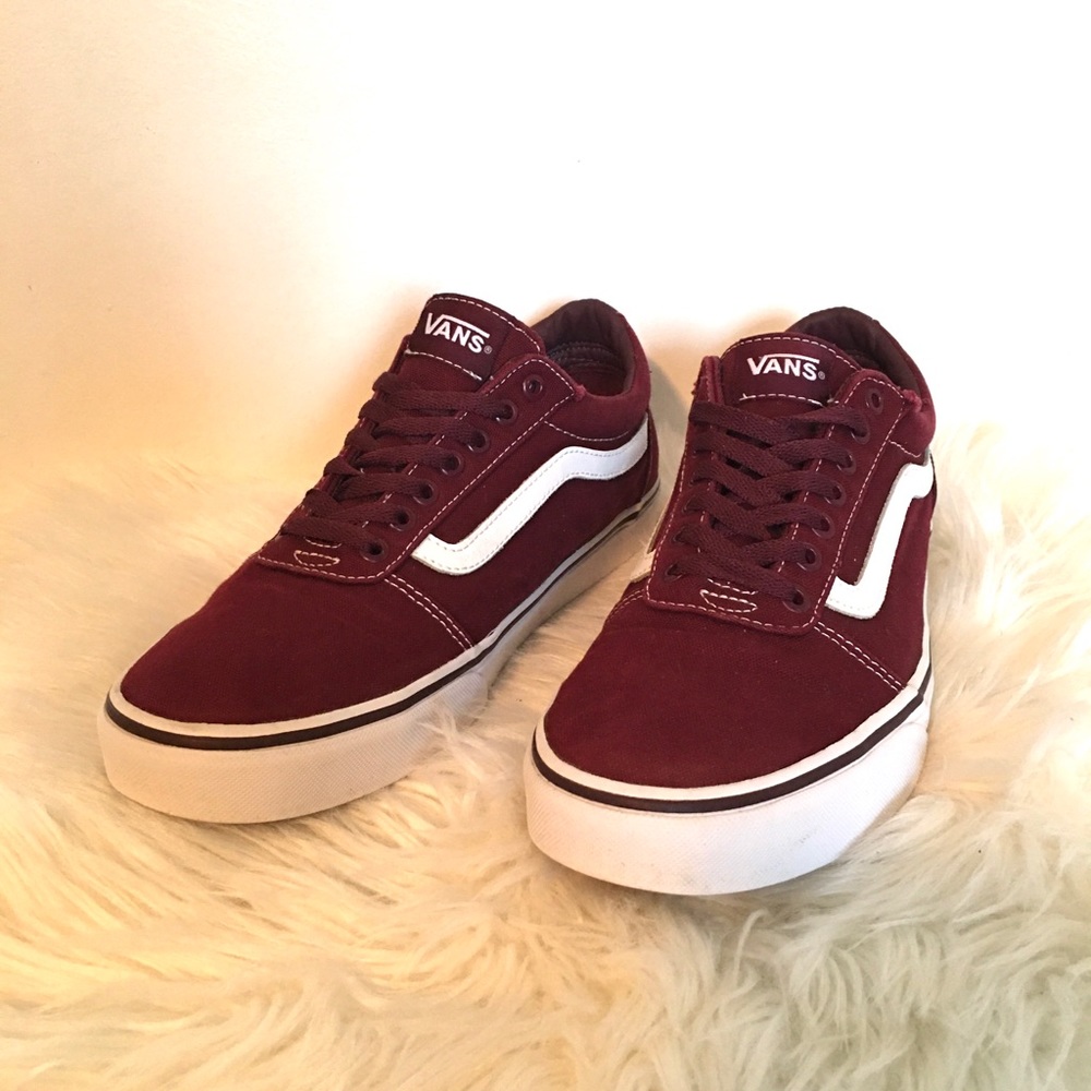 Vans Old School Burgundy Shoe Size 11